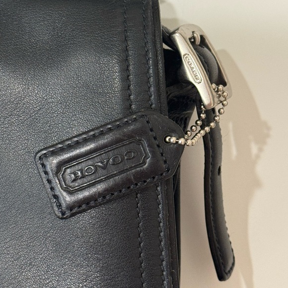 Early 90s Vintage Coach Legacy Flap Messenger Bag
Black Leather (Style J92-6147) - Picture 7 of 15